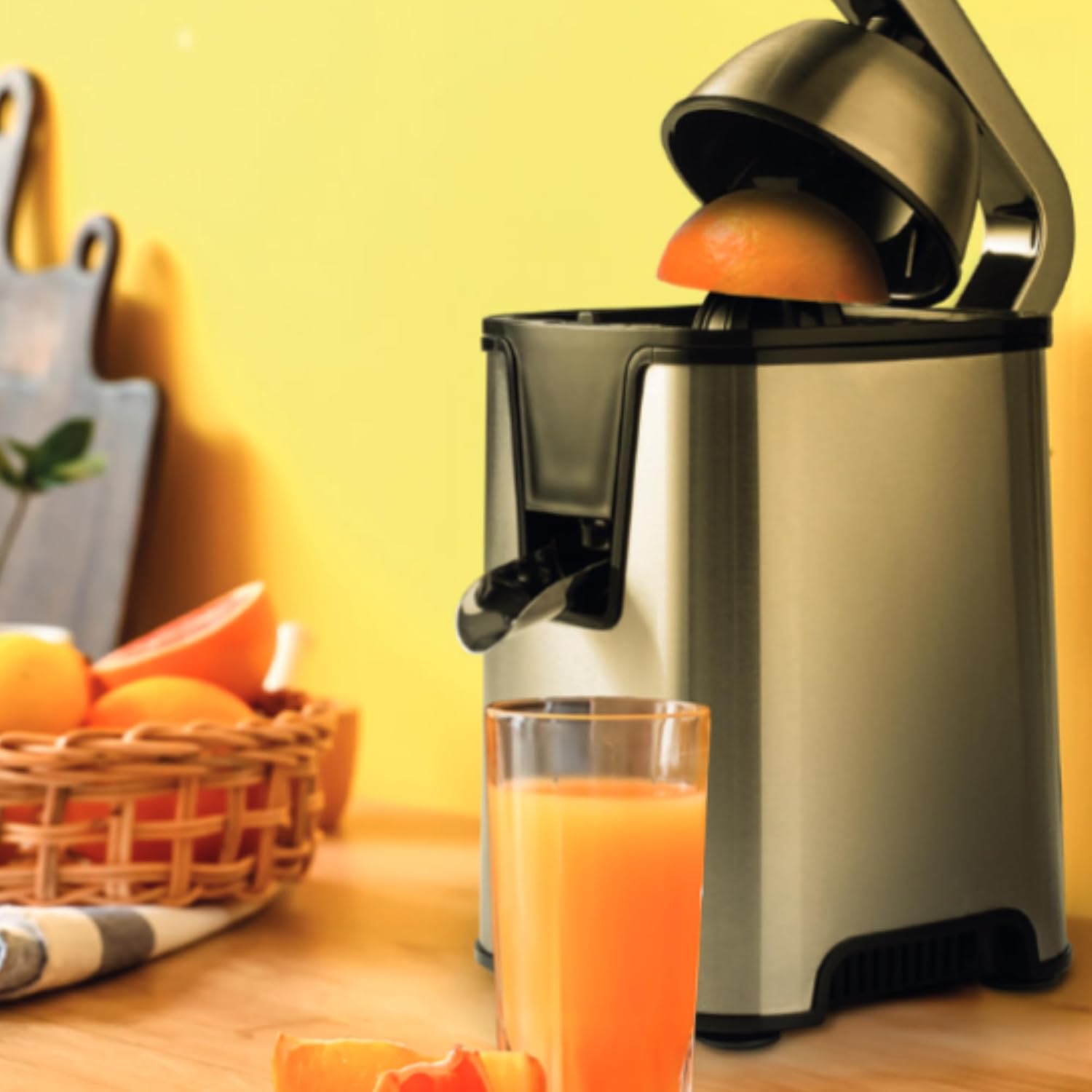 Innoliving Spremiagrumi Elettrico Potente con Leva INN-884/INN-885, Silenzioso, Facile da Usare e Pulire, Ideale per Succo di Agrumi, Design Compatto e Moderno