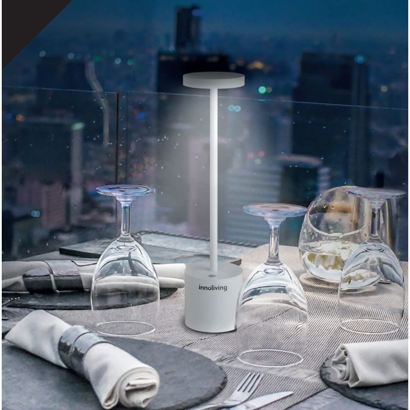 Lampada LED ricaricabile interni esterni 2 intensità 10 ore autonomia, INN-094