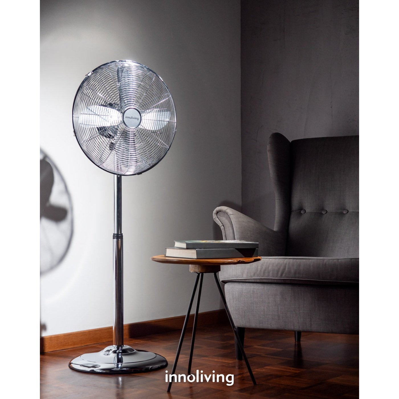 Ventilatore a piantana in metallo oscillazione 3 velocità 50W, Innoliving INN-522